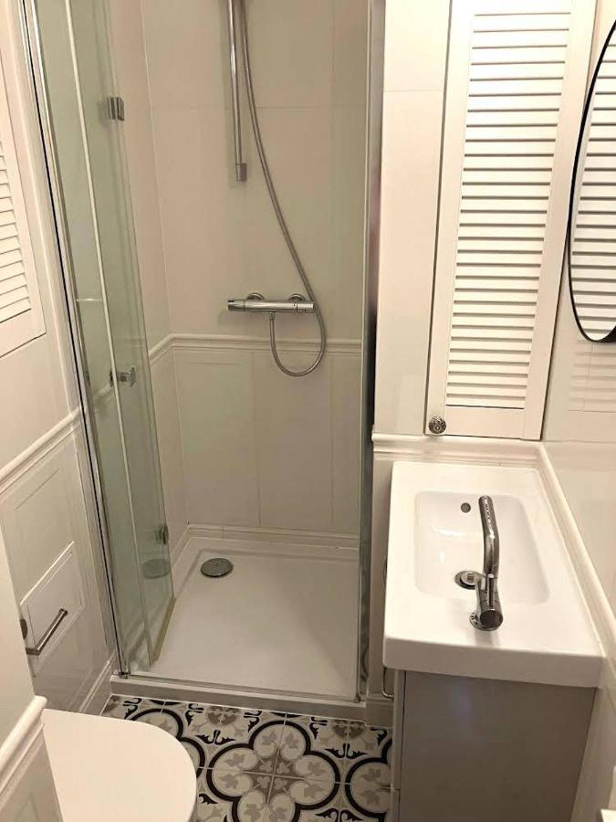 Cute Apartment In The City Center , 2-Beds , Wi-Fi - By Hik Apartments 바르샤바 외부 사진